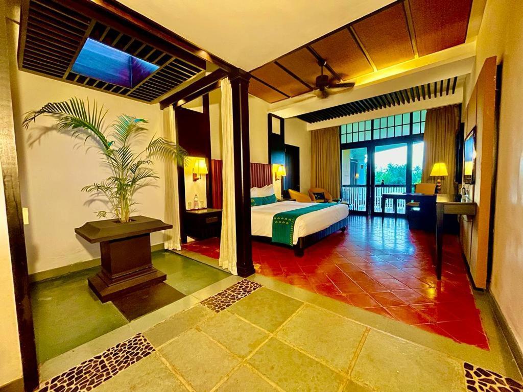 Plumeria Lake Resort & Spa Vayalar Exterior photo